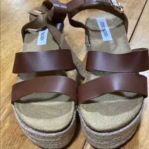 Steve Madden Brown Espadrille Shoes with Cross-Strap Design